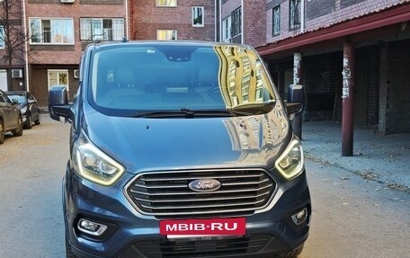 Ford Tourneo Custom I рестайлинг, 2021 год, 3 650 000 рублей, 6 фотография