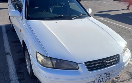 Toyota Camry, 1998 год, 480 000 рублей, 3 фотография
