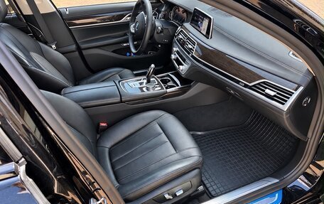 BMW 7 серия, 2018 год, 3 150 000 рублей, 8 фотография