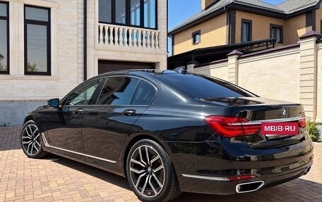 BMW 7 серия, 2018 год, 3 150 000 рублей, 7 фотография
