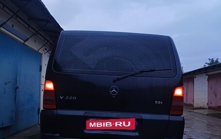 Mercedes-Benz V-Класс, 2002 год, 800 000 рублей, 3 фотография
