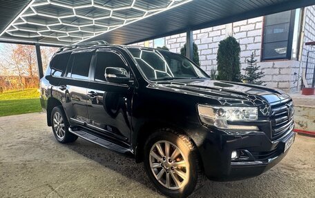 Toyota Land Cruiser 200, 2016 год, 4 500 000 рублей, 3 фотография
