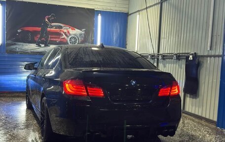 BMW 5 серия, 2013 год, 1 600 000 рублей, 2 фотография