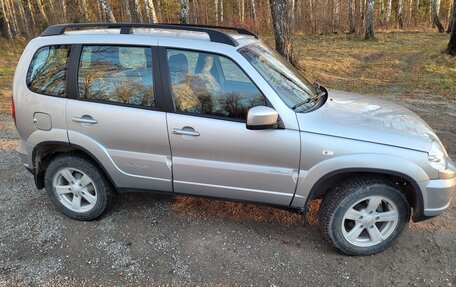 Chevrolet Niva I рестайлинг, 2014 год, 620 000 рублей, 2 фотография