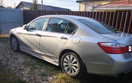 Honda Accord IX рестайлинг, 2013 год, 1 900 000 рублей, 2 фотография