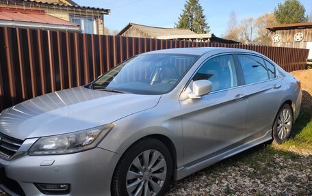 Honda Accord IX рестайлинг, 2013 год, 1 900 000 рублей, 3 фотография
