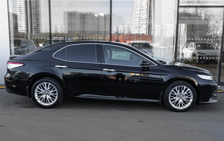 Toyota Camry, 2020 год, 2 998 000 рублей, 4 фотография