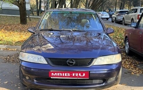Opel Vectra B рестайлинг, 1996 год, 300 000 рублей, 4 фотография