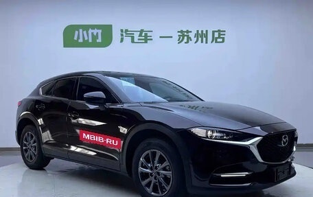 Mazda CX-4, 2023 год, 1 760 000 рублей, 2 фотография