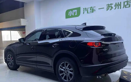 Mazda CX-4, 2023 год, 1 760 000 рублей, 6 фотография