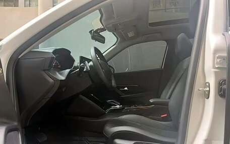 Peugeot 2008 II, 2023 год, 1 260 002 рублей, 6 фотография
