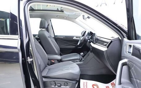 Volkswagen Tiguan II, 2022 год, 2 560 000 рублей, 8 фотография
