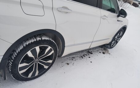 Volkswagen Tiguan II, 2020 год, 3 300 000 рублей, 14 фотография
