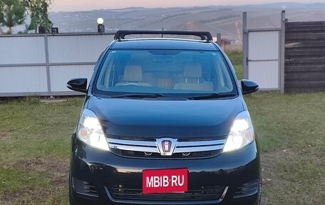 Toyota ISis I, 2014 год, 1 270 000 рублей, 2 фотография