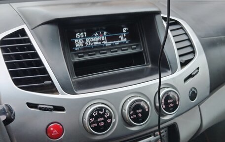 Mitsubishi L200 IV рестайлинг, 2011 год, 1 220 000 рублей, 2 фотография