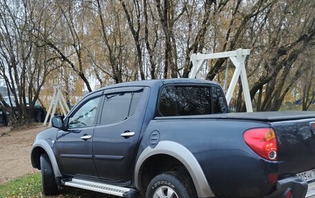 Mitsubishi L200 IV рестайлинг, 2011 год, 1 220 000 рублей, 4 фотография