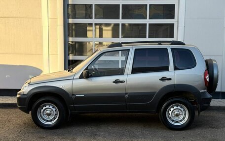Chevrolet Niva I рестайлинг, 2011 год, 430 000 рублей, 2 фотография