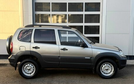 Chevrolet Niva I рестайлинг, 2011 год, 430 000 рублей, 6 фотография