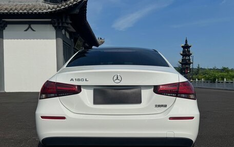 Mercedes-Benz A-Класс, 2022 год, 2 070 000 рублей, 4 фотография