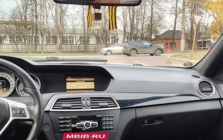 Mercedes-Benz C-Класс, 2011 год, 1 050 000 рублей, 3 фотография