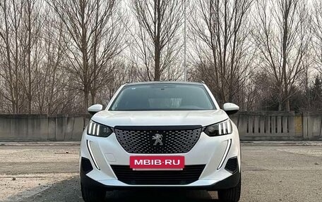Peugeot 2008 II, 2022 год, 1 276 000 рублей, 2 фотография