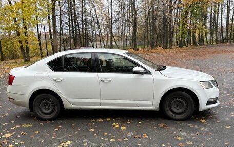 Skoda Octavia, 2019 год, 760 000 рублей, 3 фотография
