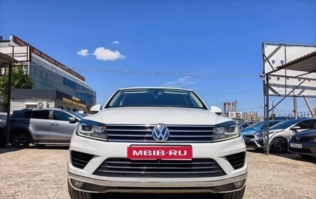 Volkswagen Touareg III, 2015 год, 2 469 000 рублей, 2 фотография