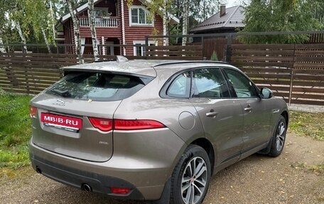 Jaguar F-Pace, 2016 год, 2 850 000 рублей, 2 фотография