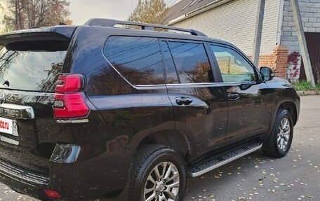 Toyota Land Cruiser Prado 150 рестайлинг, 2020 год, 6 950 000 рублей, 6 фотография