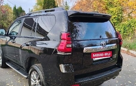 Toyota Land Cruiser Prado 150 рестайлинг, 2020 год, 6 950 000 рублей, 4 фотография