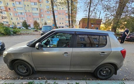 Skoda Fabia II, 2011 год, 410 000 рублей, 2 фотография