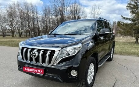 Toyota Land Cruiser Prado 150 рестайлинг, 2015 год, 3 940 000 рублей, 3 фотография