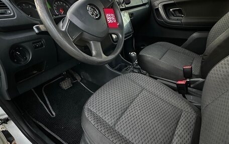 Skoda Fabia II, 2013 год, 580 000 рублей, 3 фотография