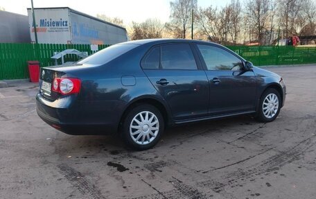 Volkswagen Jetta VII, 2008 год, 650 000 рублей, 3 фотография