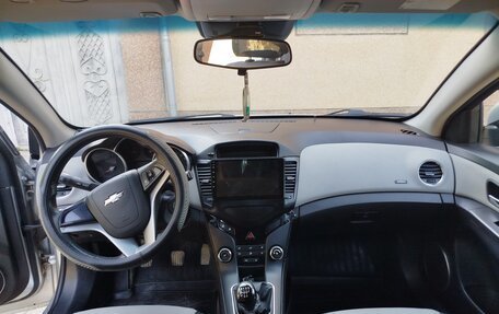 Chevrolet Cruze II, 2012 год, 800 000 рублей, 4 фотография