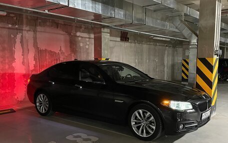 BMW 5 серия, 2016 год, 2 430 000 рублей, 2 фотография