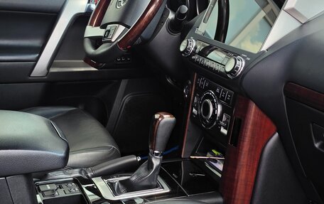 Toyota Land Cruiser Prado 150 рестайлинг, 2014 год, 3 700 000 рублей, 6 фотография