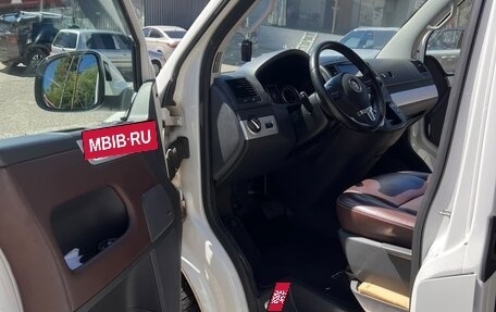 Volkswagen Multivan T5, 2013 год, 4 500 000 рублей, 3 фотография