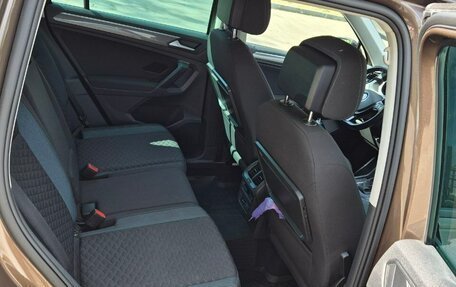 Volkswagen Tiguan II, 2019 год, 1 900 000 рублей, 3 фотография