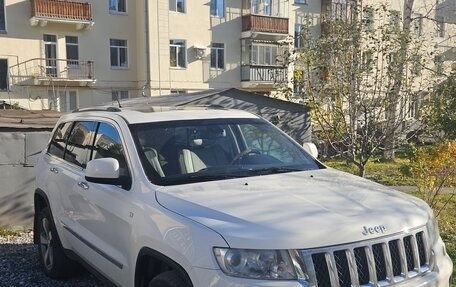 Jeep Grand Cherokee, 2012 год, 2 070 000 рублей, 3 фотография
