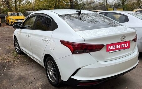 Hyundai Solaris II рестайлинг, 2020 год, 950 000 рублей, 5 фотография