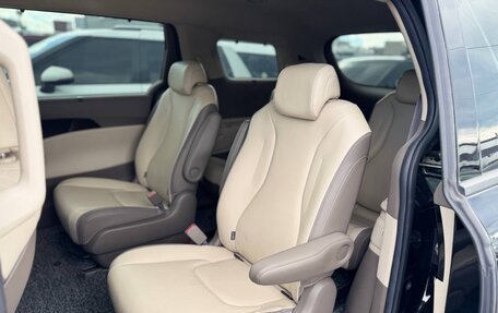 KIA Carnival, 2021 год, 3 800 000 рублей, 7 фотография
