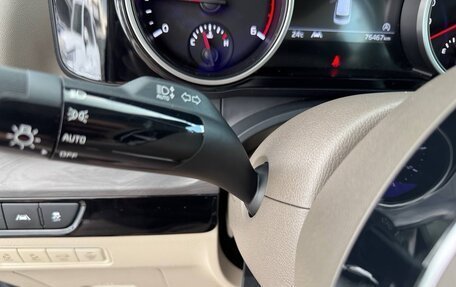 KIA Carnival, 2021 год, 3 800 000 рублей, 8 фотография