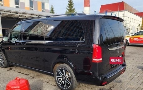 Mercedes-Benz V-Класс, 2022 год, 6 900 000 рублей, 4 фотография