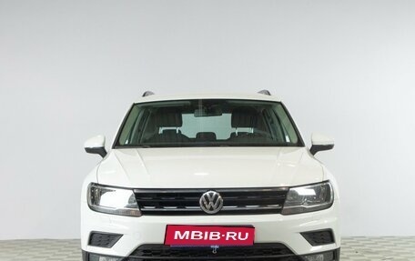 Volkswagen Tiguan II, 2017 год, 1 879 000 рублей, 2 фотография