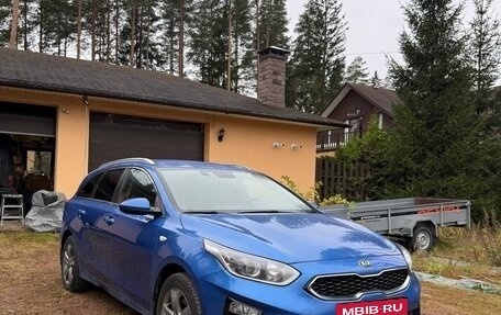 KIA cee'd III, 2020 год, 1 800 000 рублей, 2 фотография