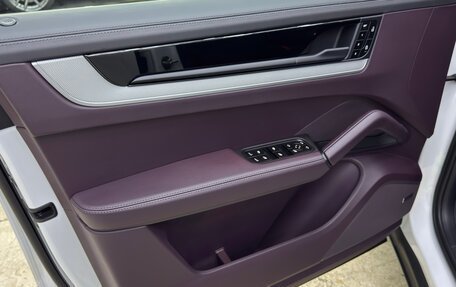 Porsche Cayenne III, 2024 год, 14 300 000 рублей, 2 фотография