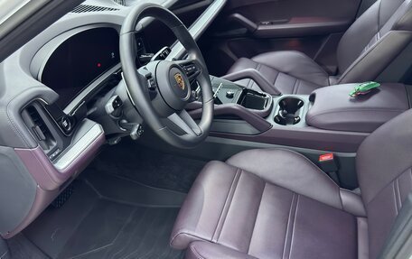 Porsche Cayenne III, 2024 год, 14 300 000 рублей, 3 фотография