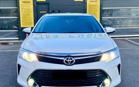 Toyota Camry, 2016 год, 1 595 000 рублей, 4 фотография
