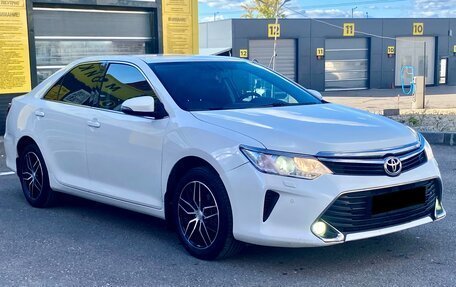 Toyota Camry, 2016 год, 1 595 000 рублей, 6 фотография